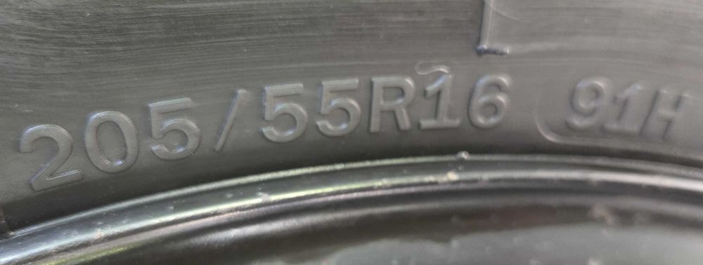 Set complet 4 Roți Iarnă 16" VW Bora / Golf 4 5x100 + Capace VW