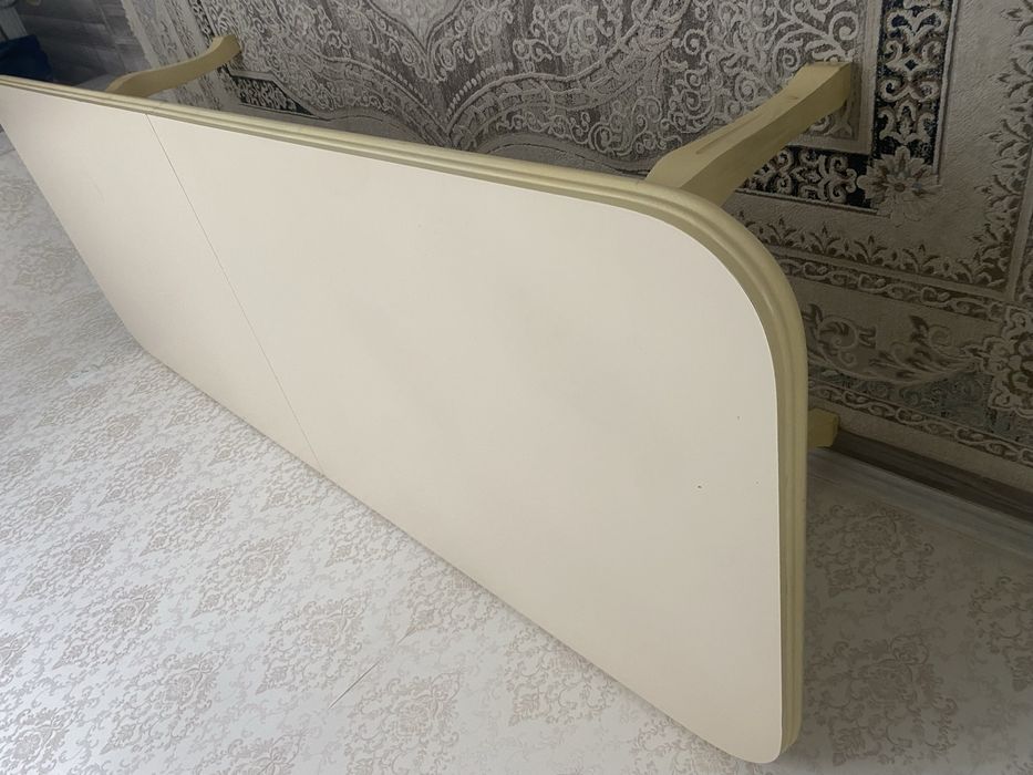 Стол сатылады сапасы өте жақсы