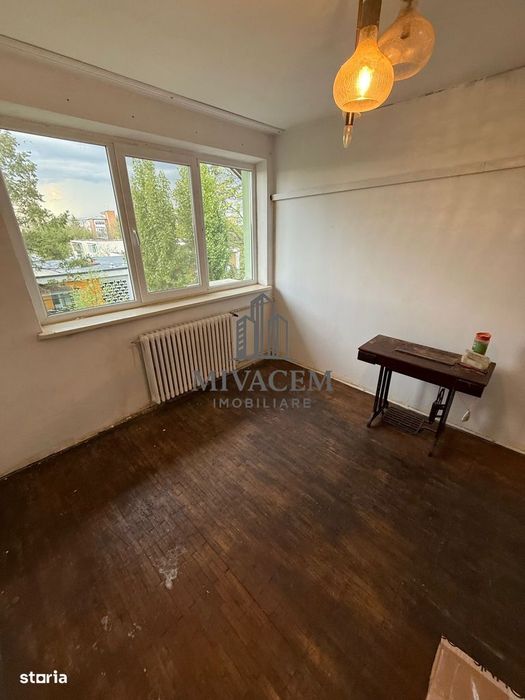 3 camere Calea București zona Petre Ispirescu 4/4 acoperiș pod