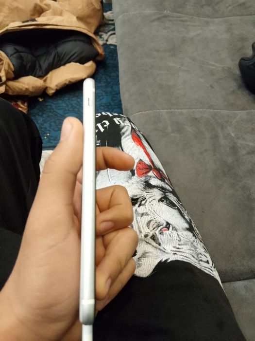 iphone se 2020 64 aybyoq