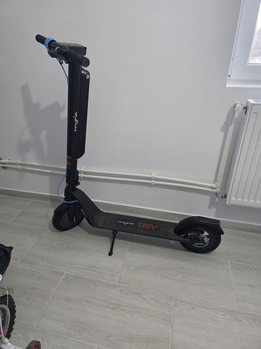 Trotineta elctrica myria