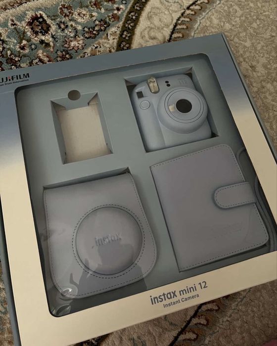 Fujifilm Instax Mini 12 Gift Box (Pastel Blue)
