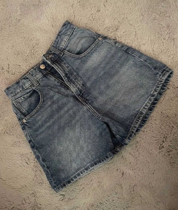 Pantaloni/Blugi scurti talie foarte inalta, XXS/XS, noi, mom