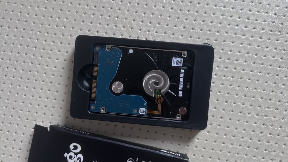 Жесткий диск Seagute 1 ТВ