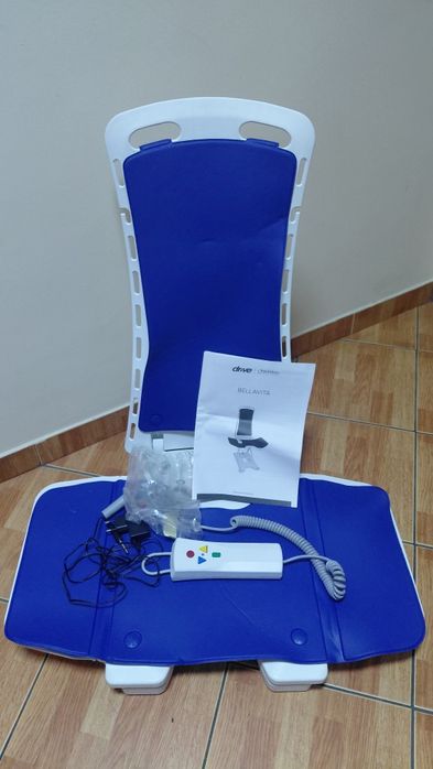 Scaun elevator de baie electric Drive Medical Bellavita