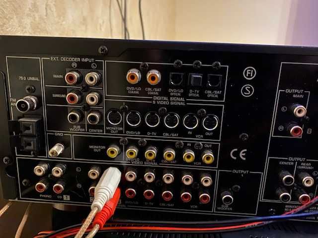 amplificator Yamaha 2x100W