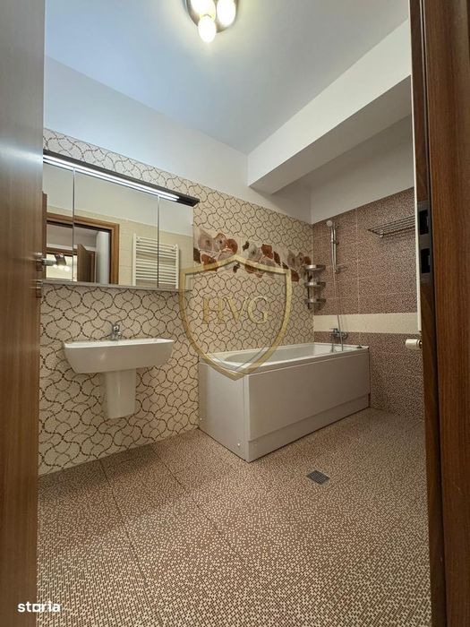 Apartament cu 3 camere | Centrala proprie | Loc de parcare | Aviatiei