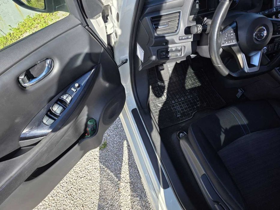 Nissan Leaf с Термопомпа, 360* камери, защити,100% бат.като новa