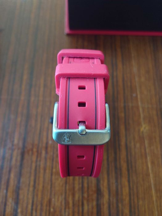 Часовник Scuderia Ferrari