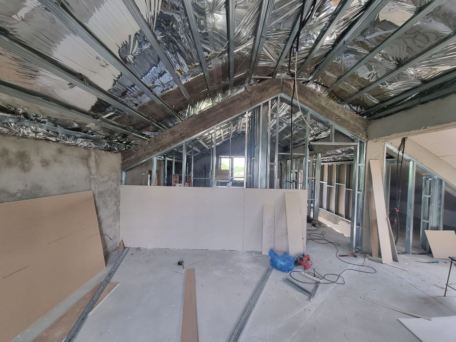 Echipa construcții-lucrari construcții