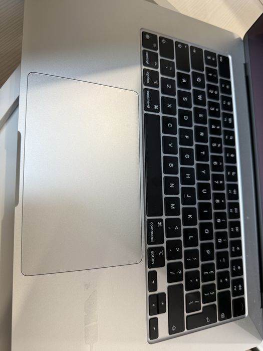 Макбук продается срочно