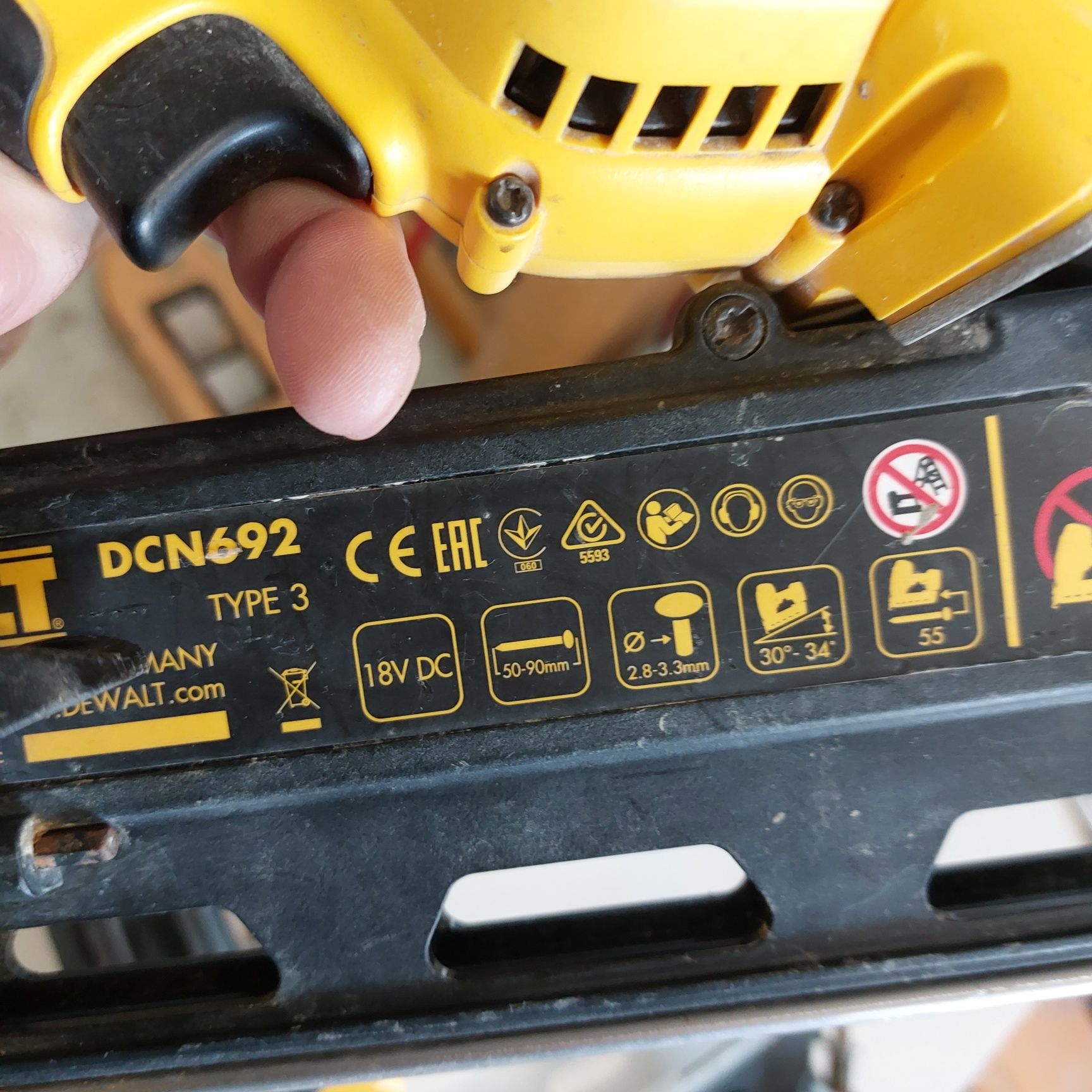 Dewalt DCN692 TYPE 3 18 OLX.bg