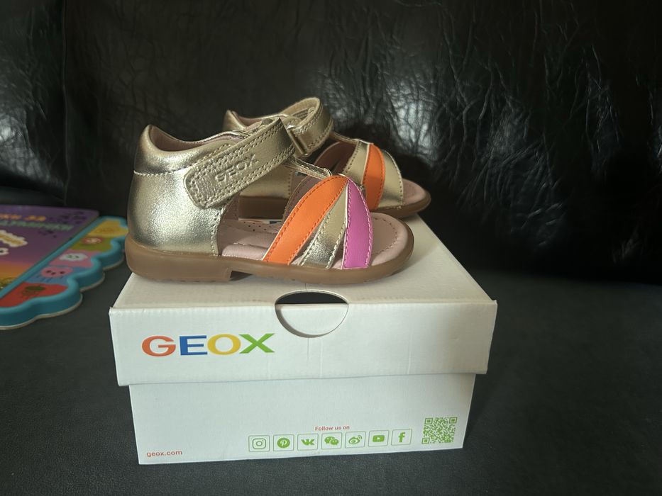 Geox сандали за момиче