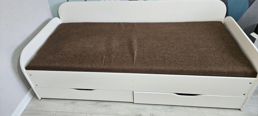 Кровать односпальная  2×90