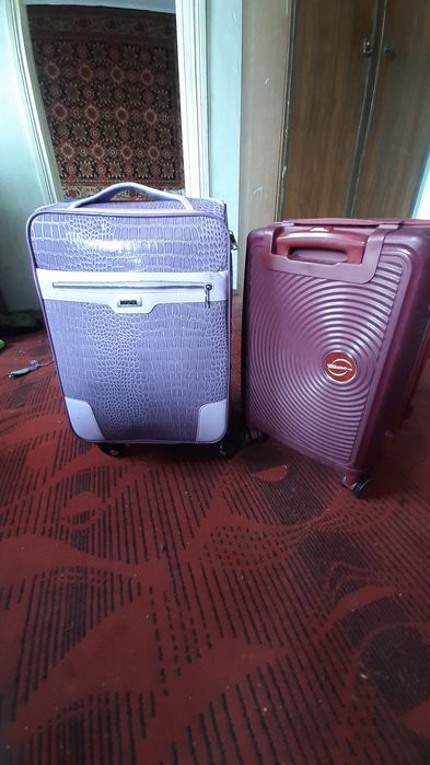 Продам 2чемодана в отличном состоянии