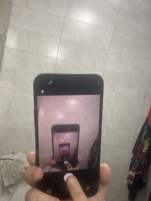 Iphone 12 pro crapat pe spate