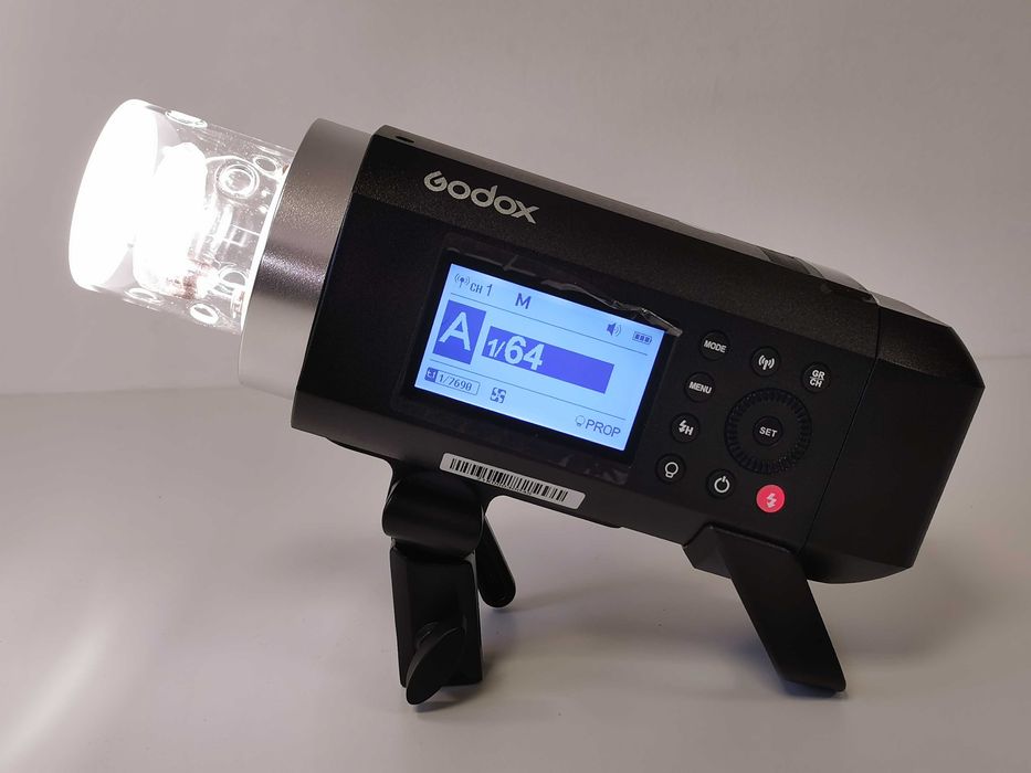 Godox AD400 Pro светкавица