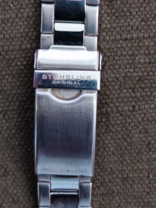 Продавам часовник Stührling professional diver 200 meter