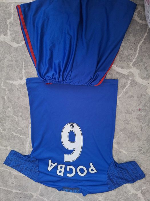 Costum pt fotbal baieti