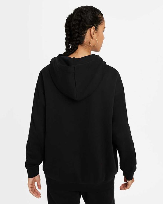 Ново Оригинално Горнище Nike Размер XS