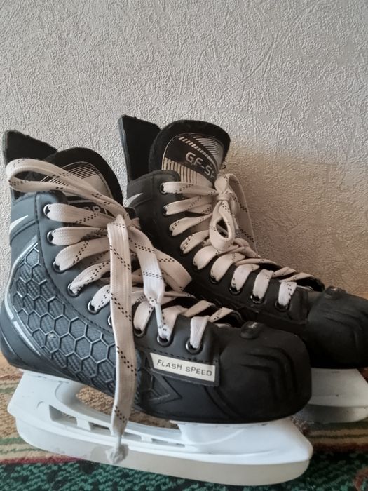 Коньки сатылады срочнаа