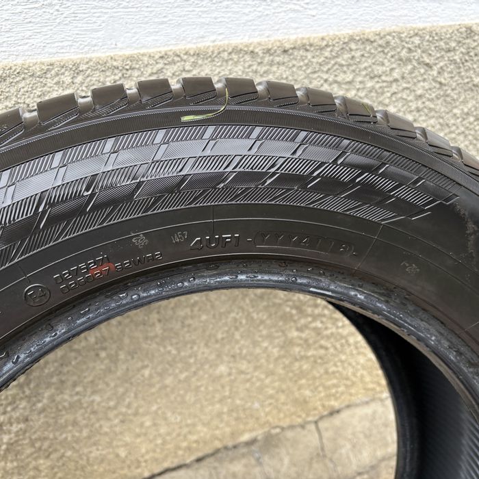 Anvelope iarna  215/60/r16