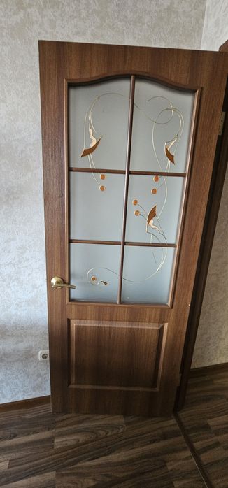 Продам двери межкомнатные