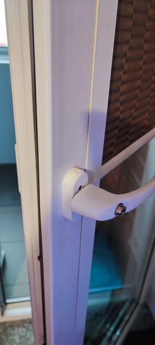 Reparatii reglaje  tamplarii pvc aluminiu plase insecte