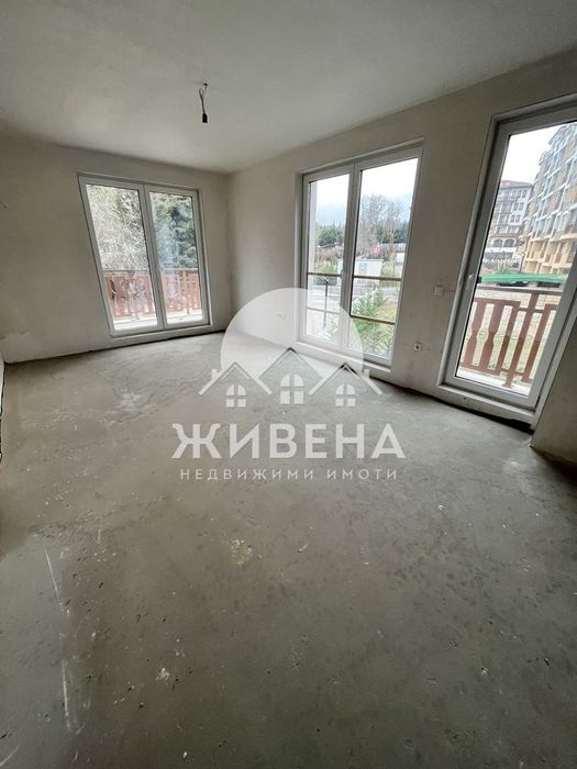 Продава се Двустаен апартамент в к.к. Св.Св. Константин и Елена - 70 кв.м за 2132 €/кв.м - Снимка #2