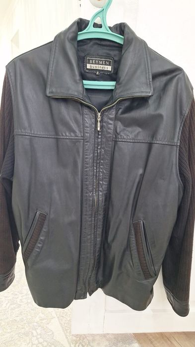 Продаётся мужские куртки  .