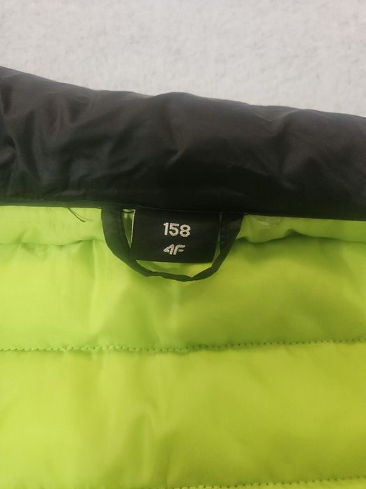 VESTA   4F negru