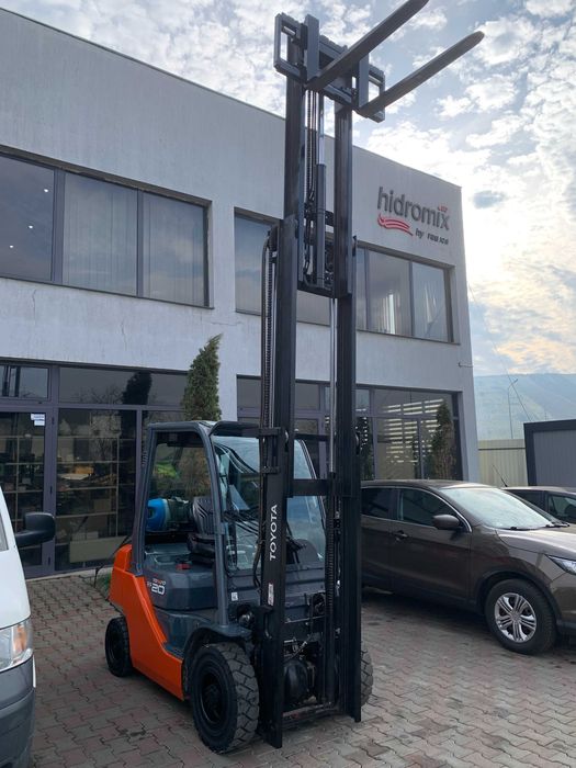 Stivuitor- Motostivuitor Toyota GPL 02-8FGF20 - Seria 32461 - 2013