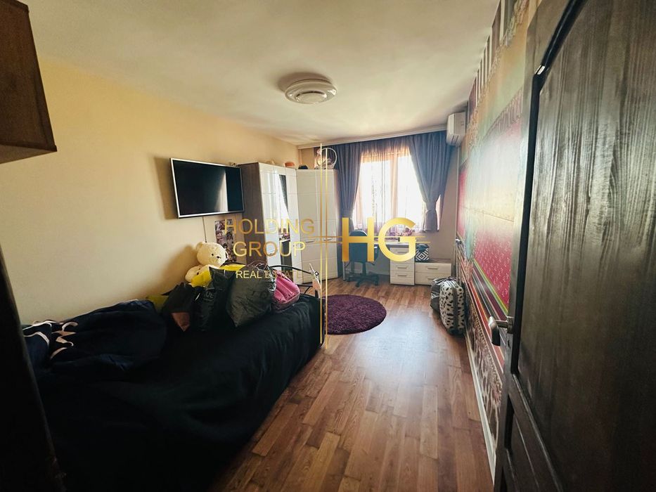 Продава се Четиристаен апартамент в Варна, Център - 100 кв.м за 2250 €/кв.м - Снимка #7