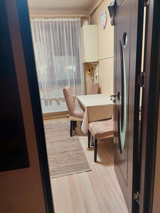 Vând apartament 2 camere