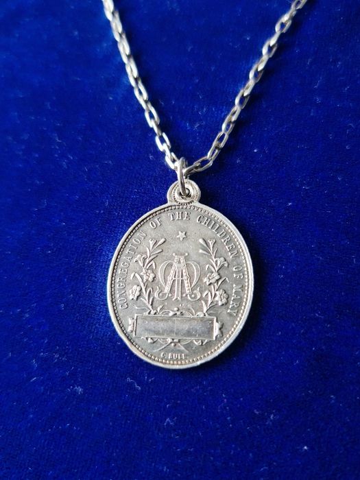 N Superb lant colier argint vechi,irish ,pandantiv medalia miraculoasa