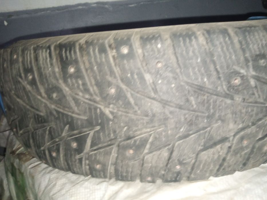 Продам зимние шины