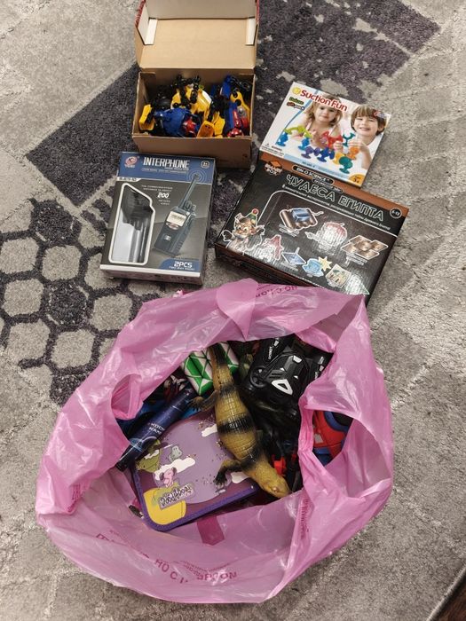 Продам много игрушек