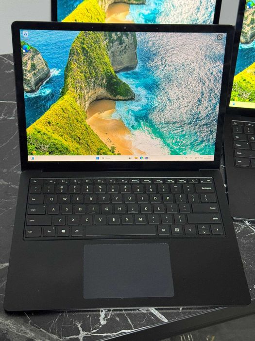 Kuchli Noutbuk Surface Laptop 3