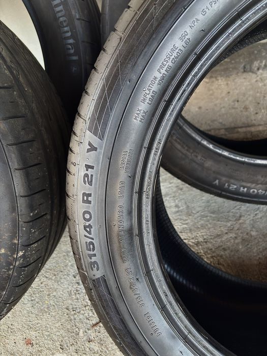 Комплект летни гуми Continental 315/40 R21Y + 275/45 R21Y–4 броя