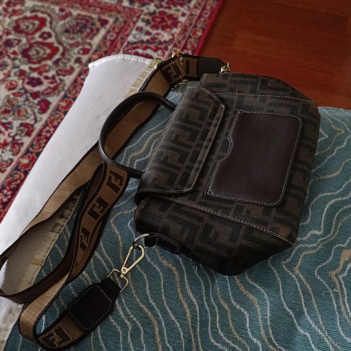 Сумка fendi baguette