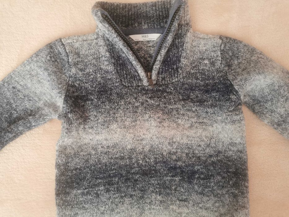 Зимен пуловер на английската марка Маркс и Спенсър