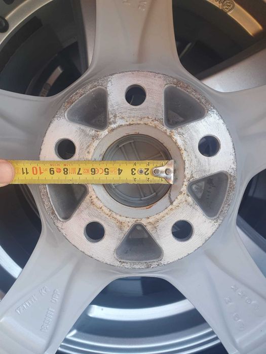 Set Jante Originalepe  17″ + Anvelope Iarnă 215/65R17 DOT 2018 (2000 lei)