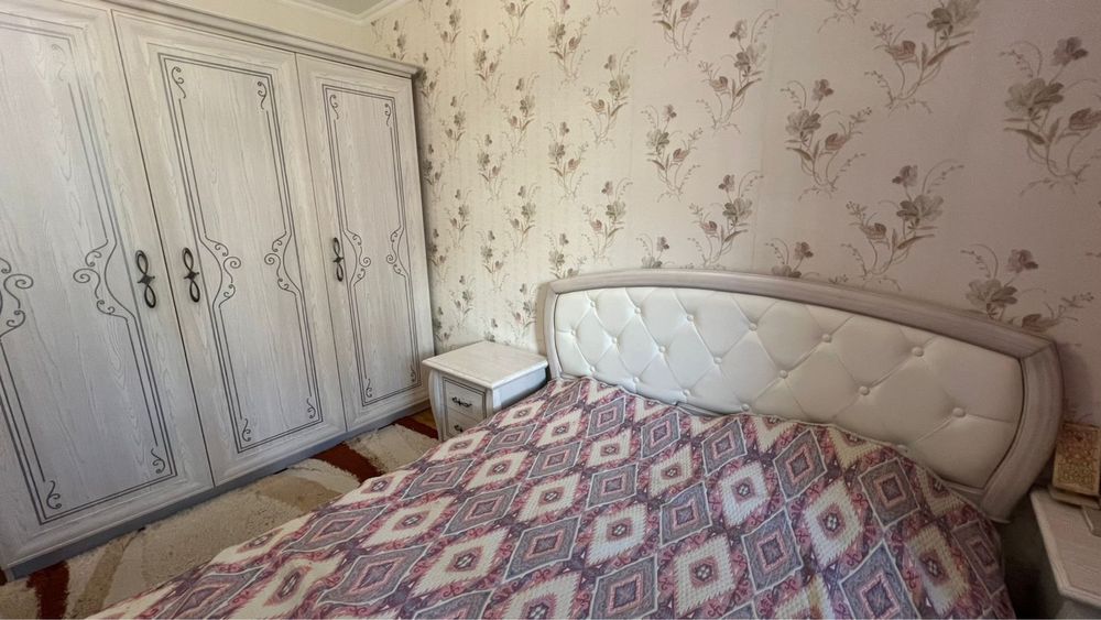 Спальный гарнитур