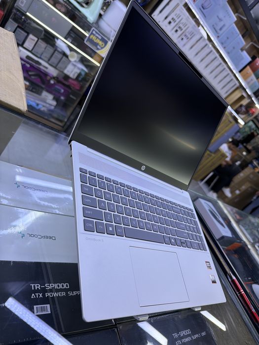 hp omnebook 16 r7