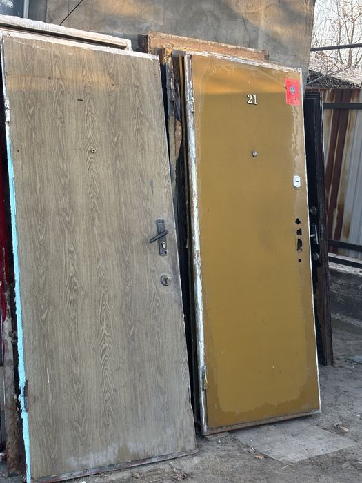 Продам входные железные двери