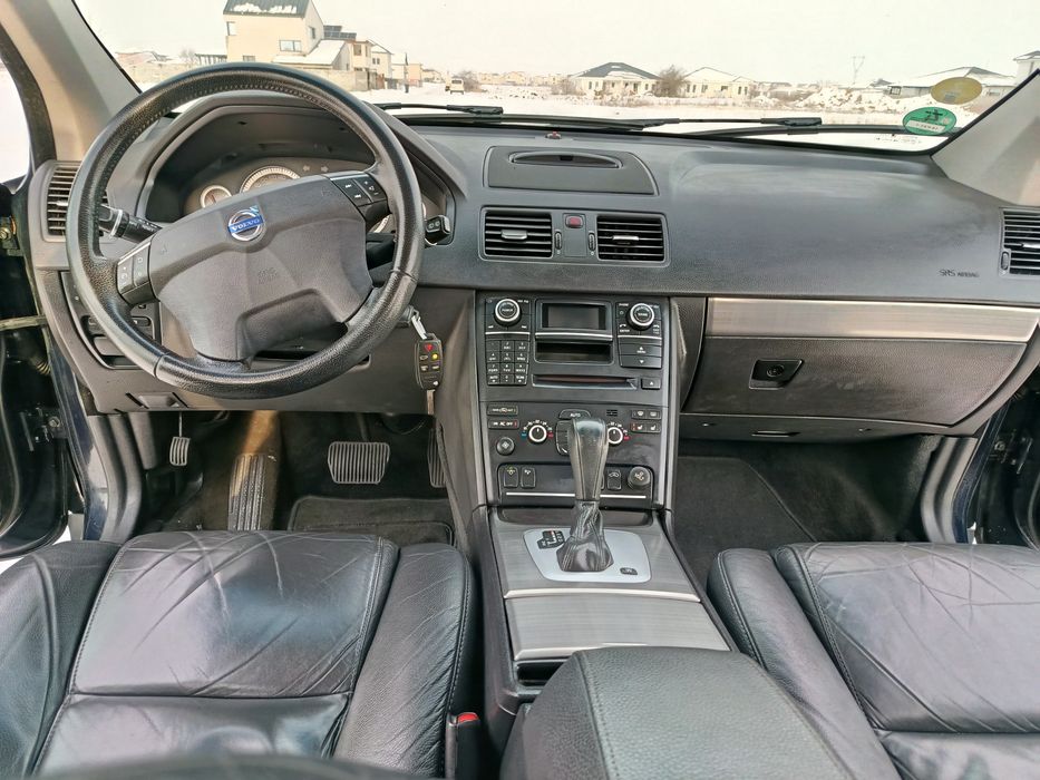 Volvo XC90 4x4 Diesel 200 cp