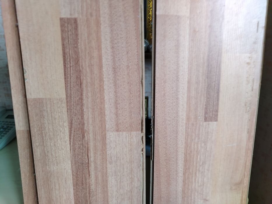 Продам ламинат..