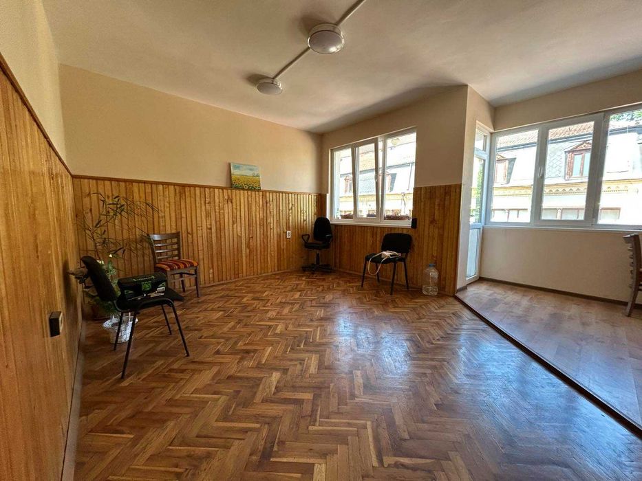 Тристаен апартамент, 85кв.м, Център, гр. Попово