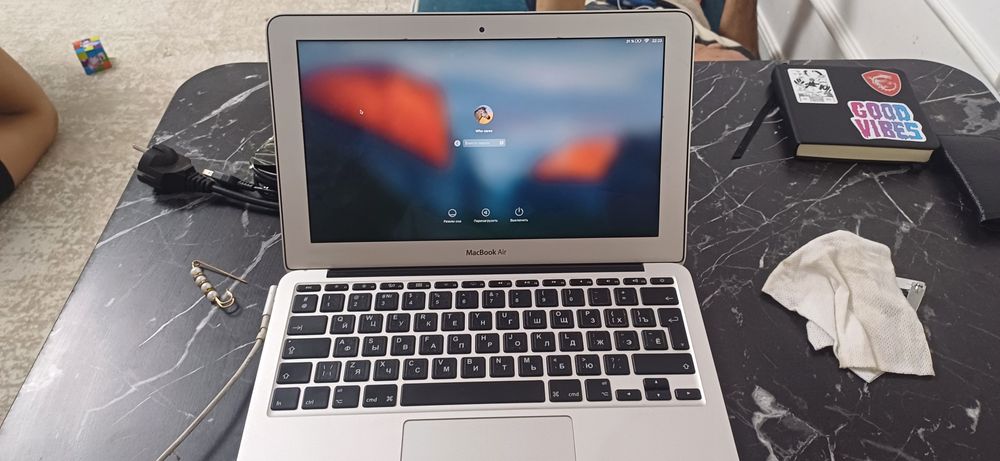 Macbook air 11 late 2010