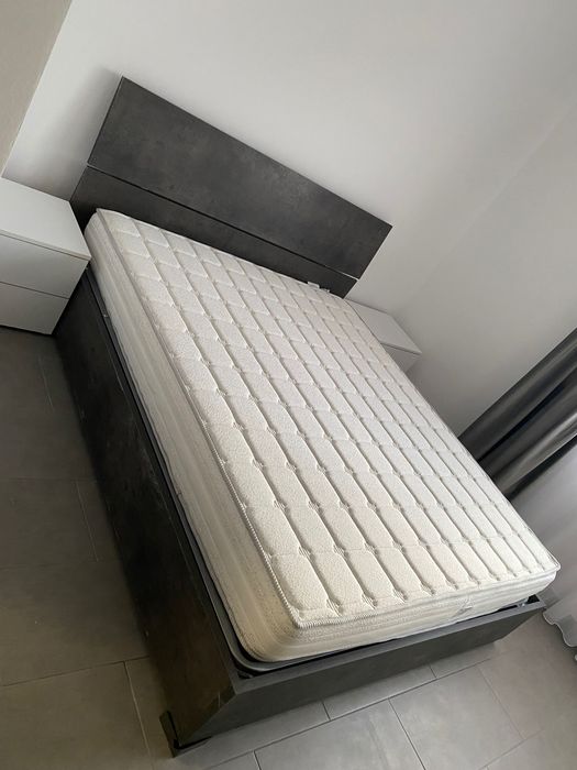 Vând pat 160x192